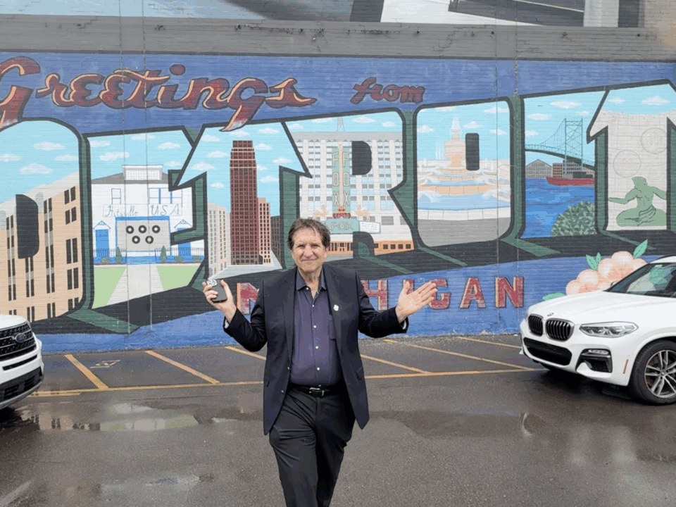 Jefferson Graham in Detroit for the PhotowalksTV series