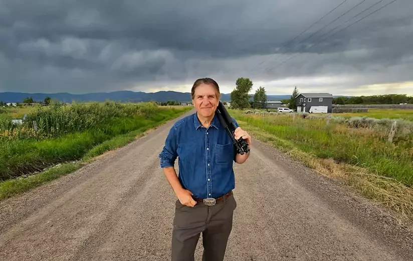Jefferson Graham Posing for a Nature Photography Photo